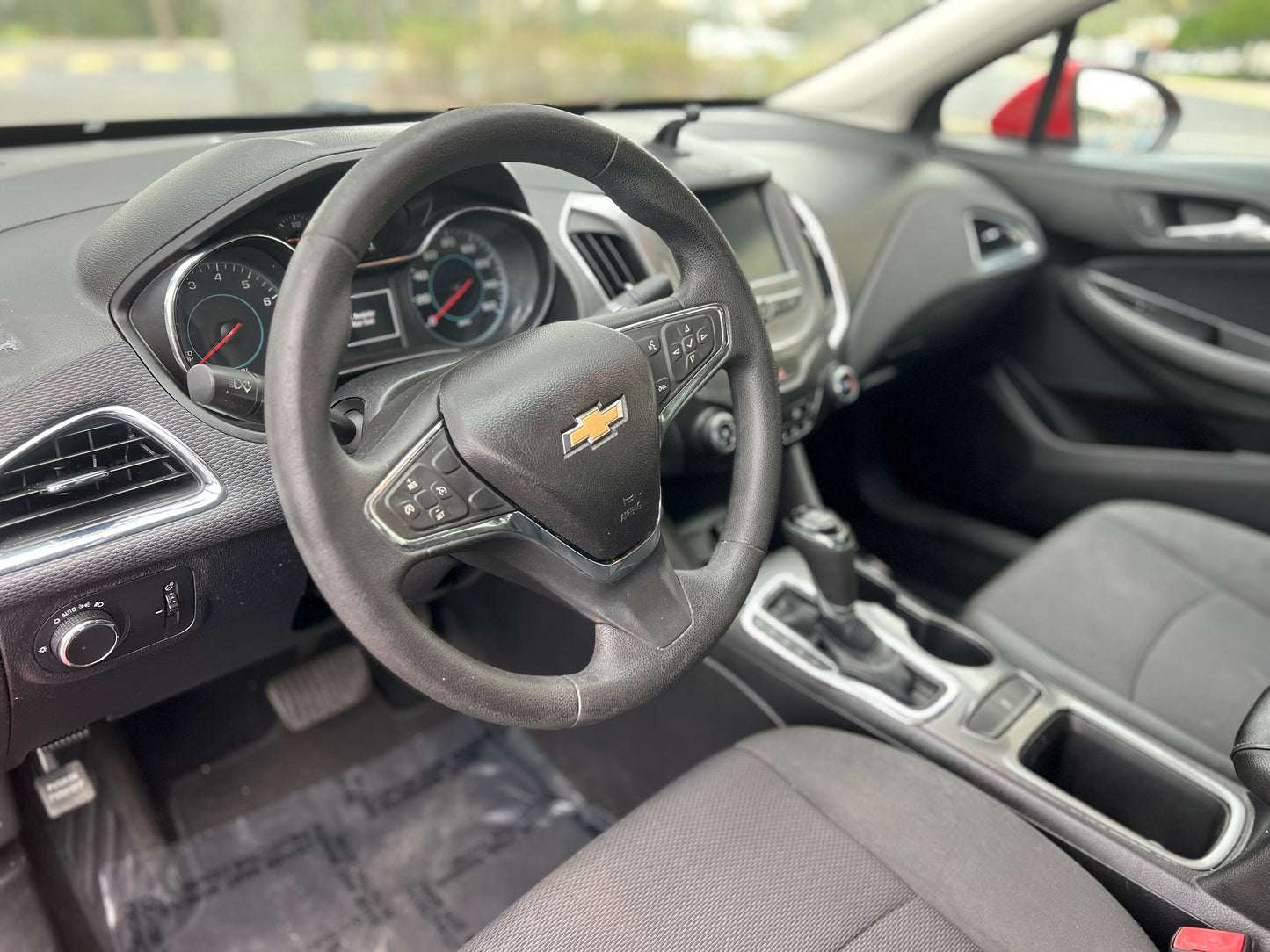 2017 CHEVROLET CRUZE
