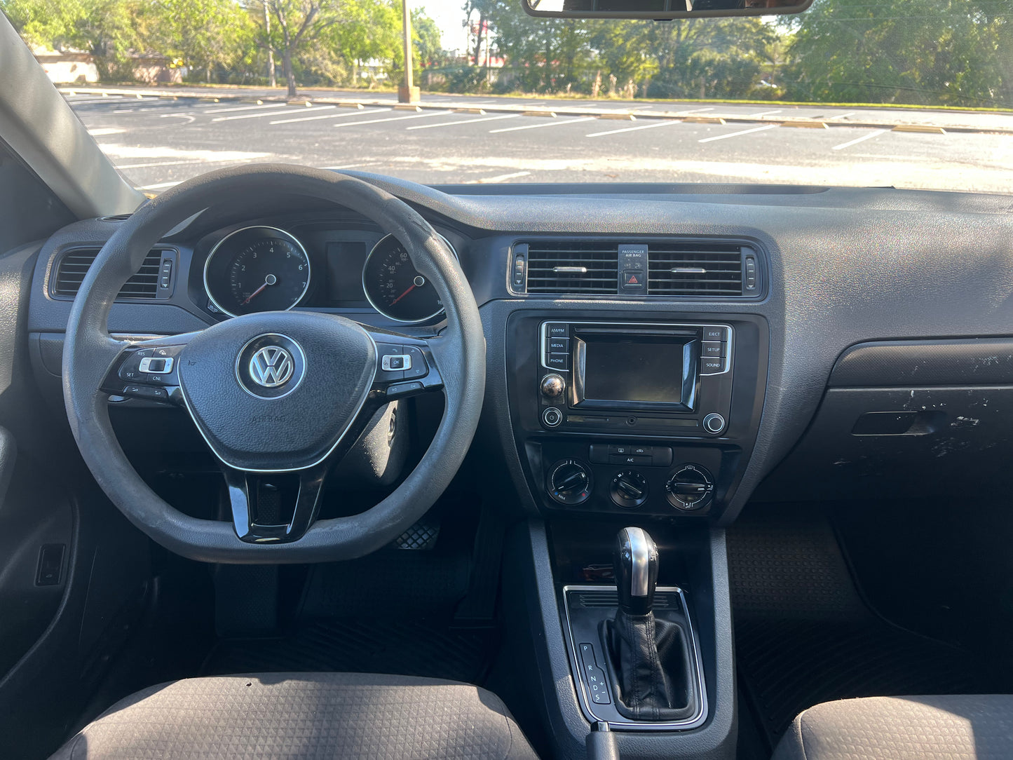 2016 VOLKSWAGEN JETTA