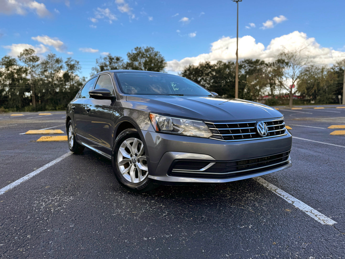 2016 VOLKSWAGEM PASSAT