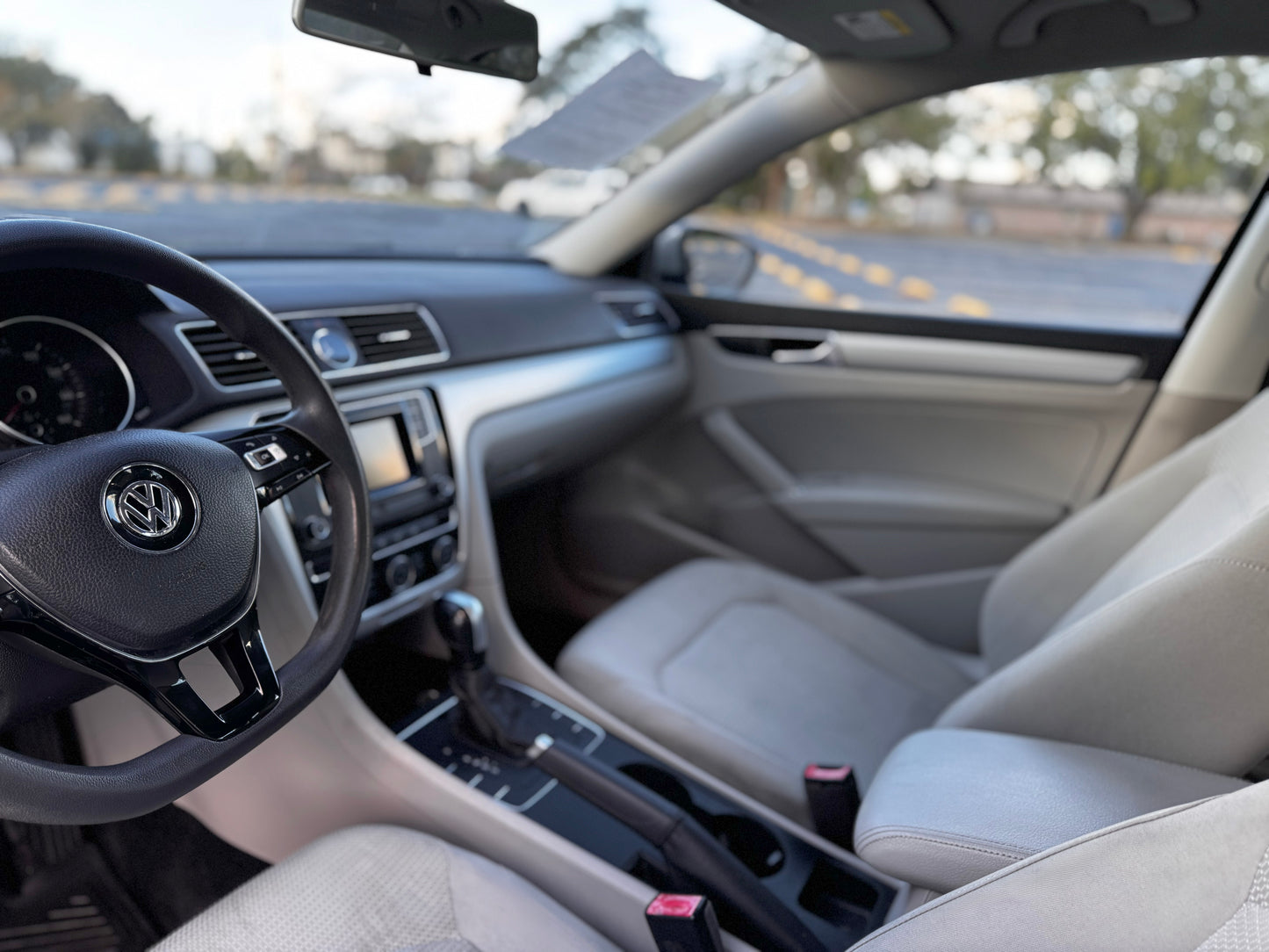 2016 VOLKSWAGEM PASSAT