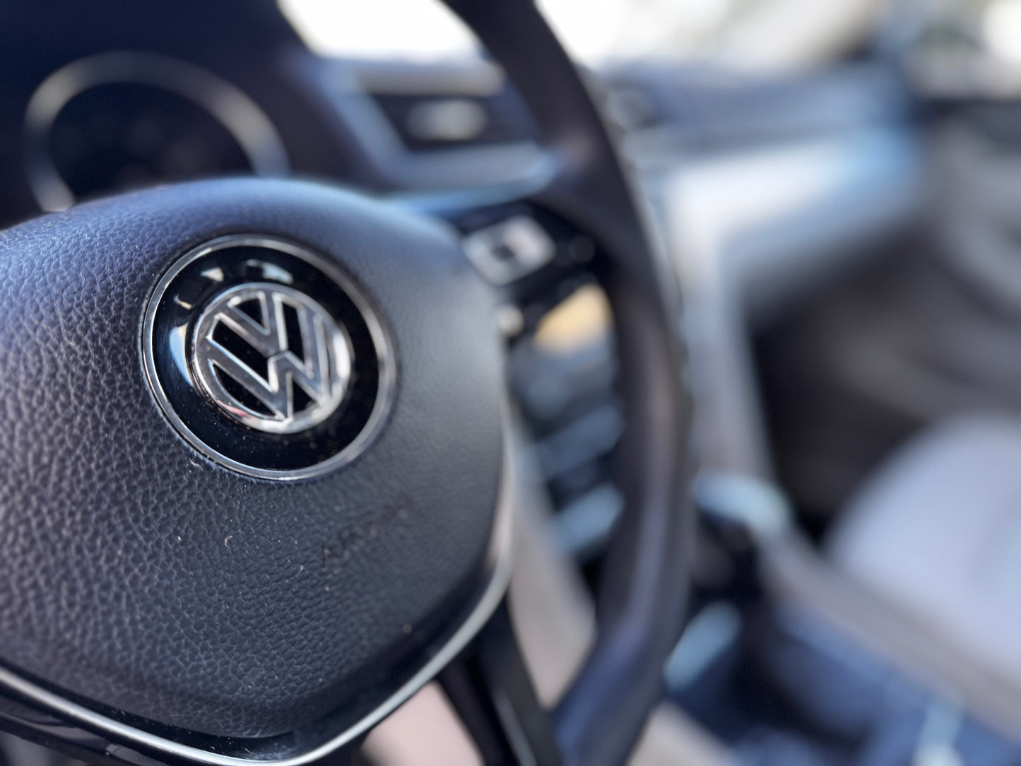 2016 VOLKSWAGEM PASSAT