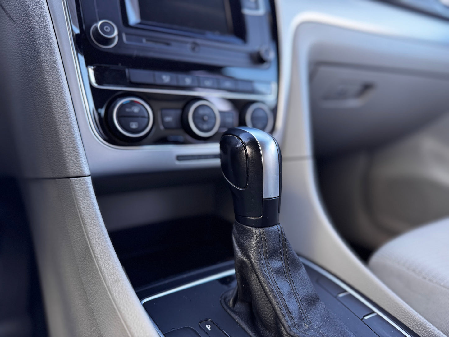 2016 VOLKSWAGEM PASSAT