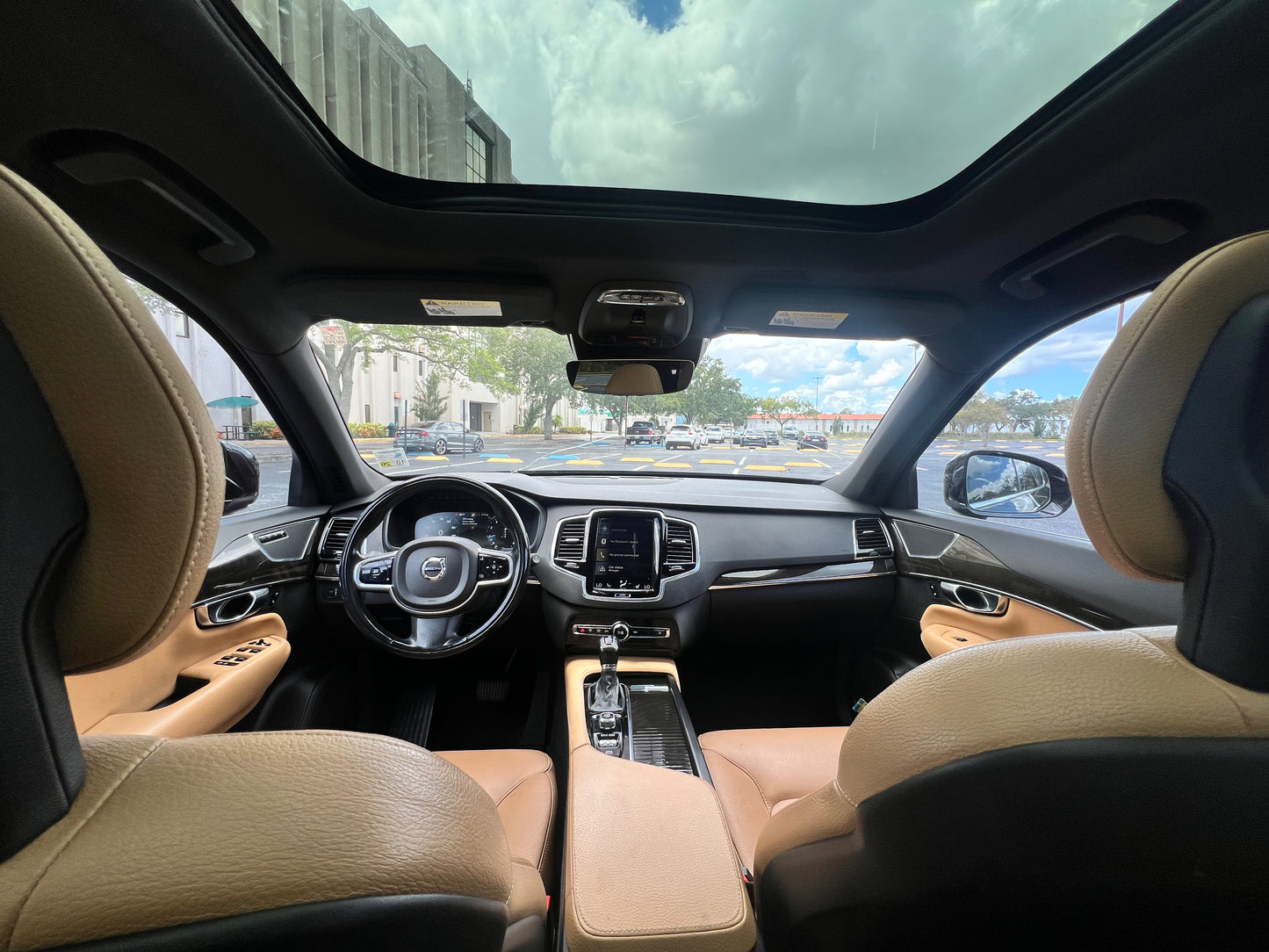 2018 VOLVO XC90