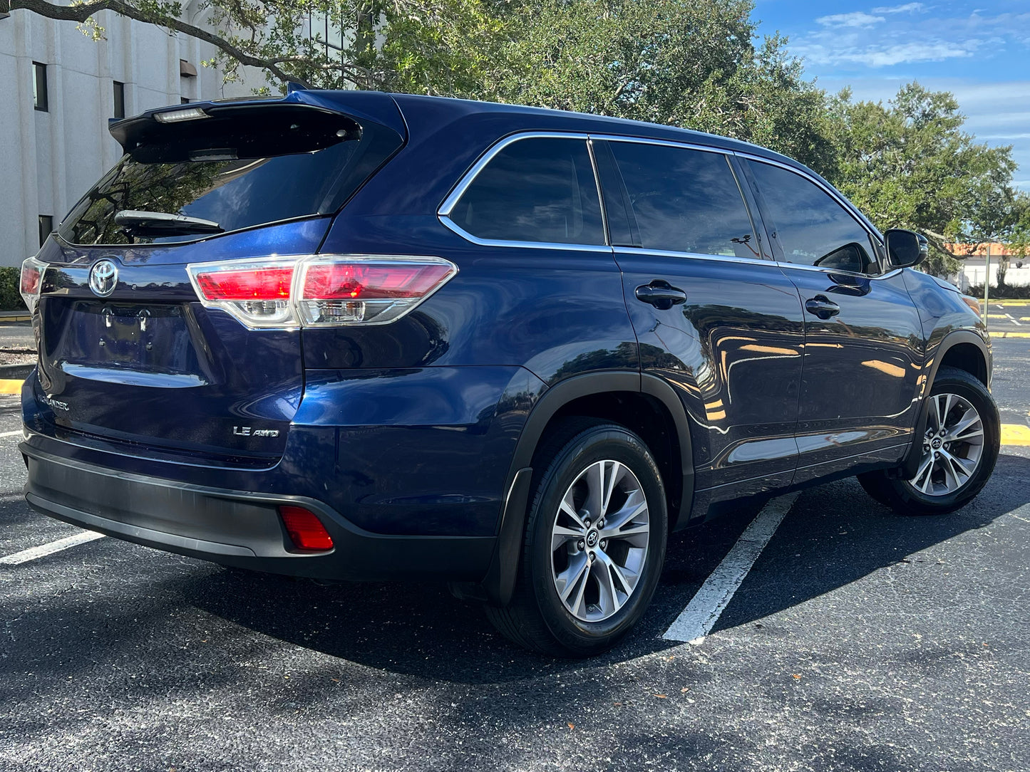 2016 TOYOTA HIGHLANDER