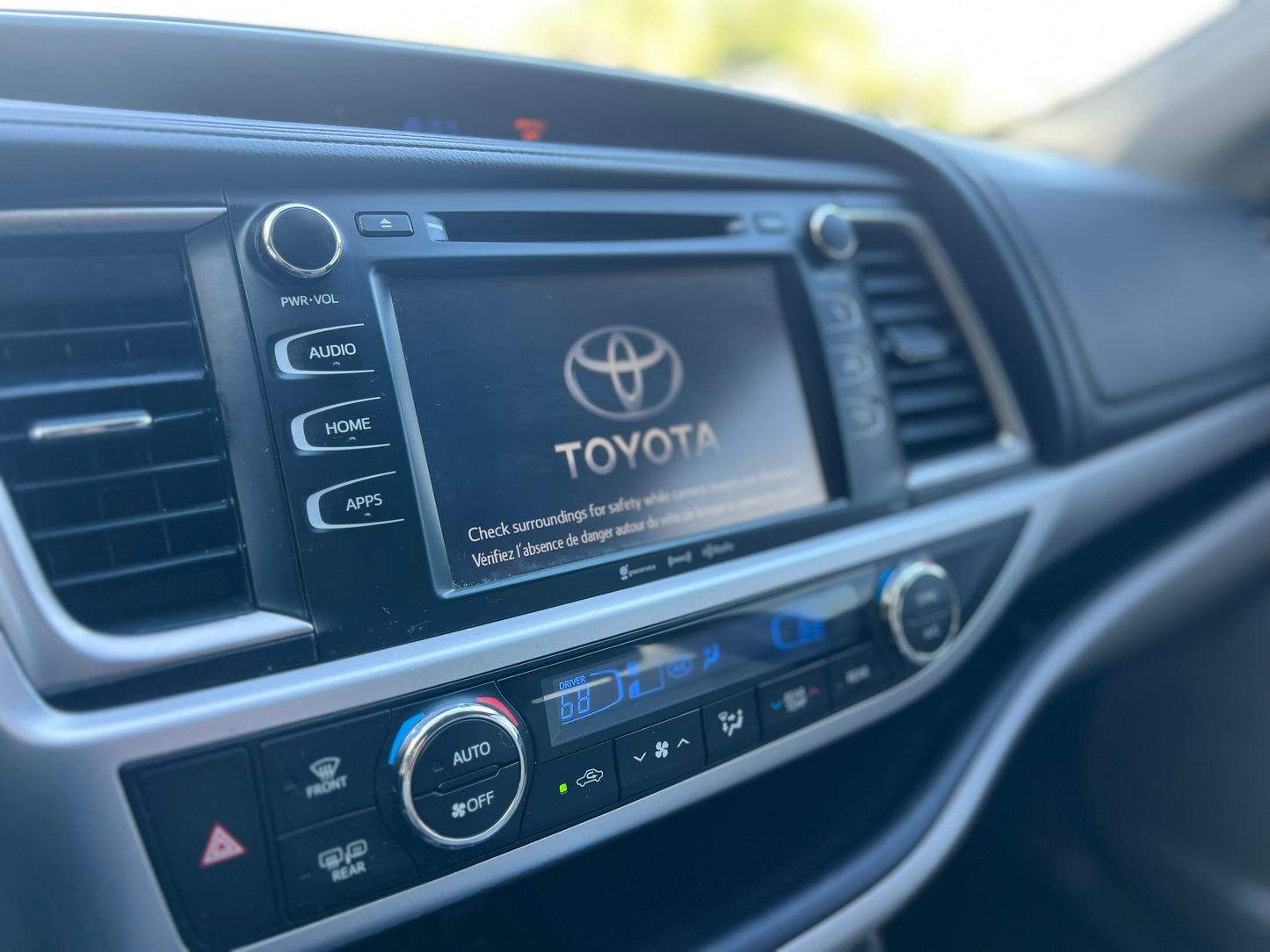 2016 TOYOTA HIGHLANDER