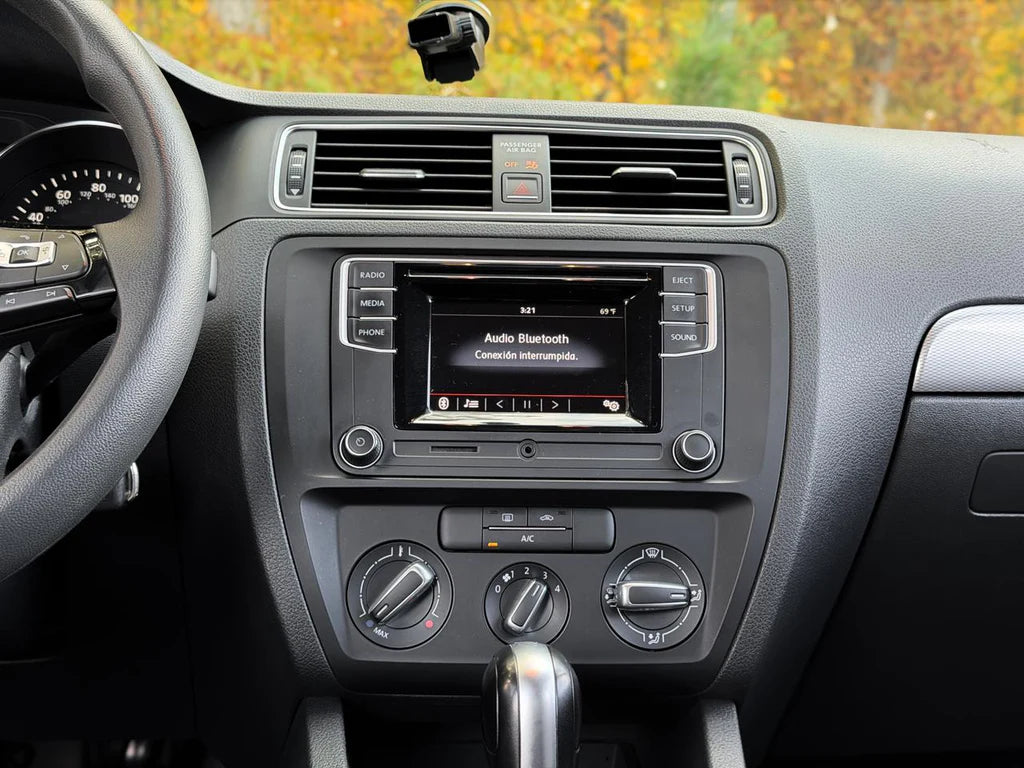 2017 VOLKSWAGEN JETTA