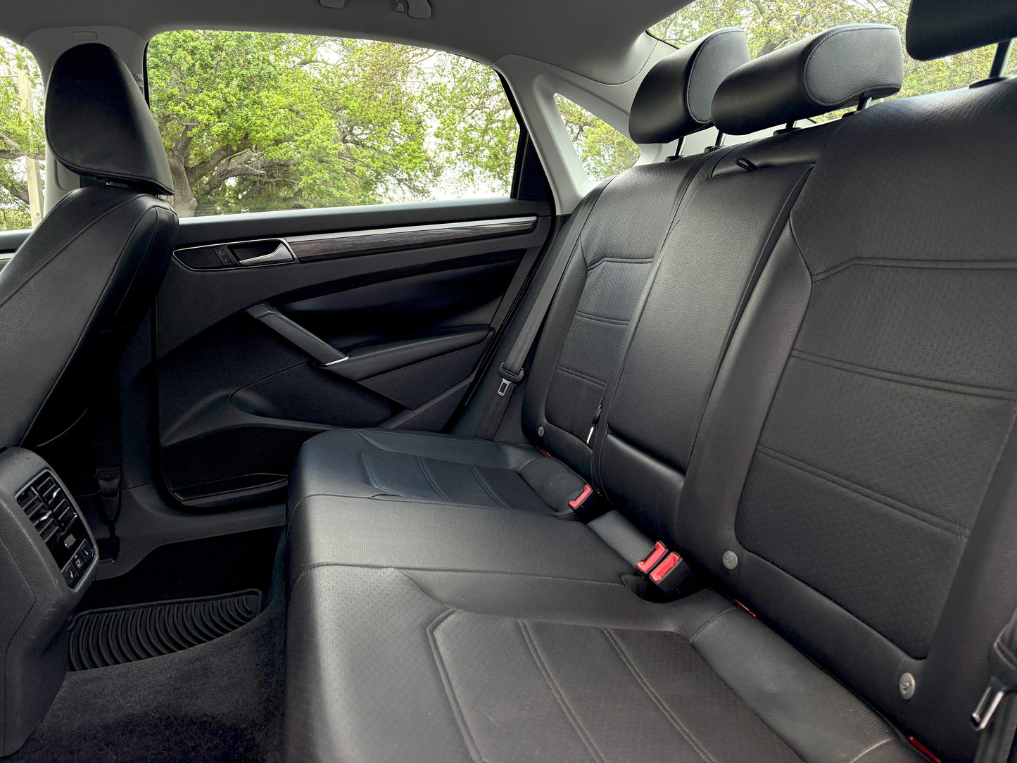 2016 VOLKSWAGEN PASSAT