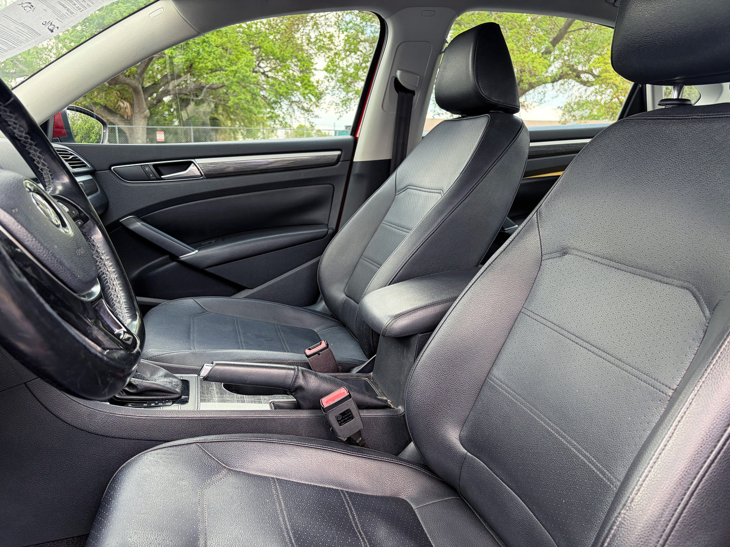 2016 VOLKSWAGEN PASSAT