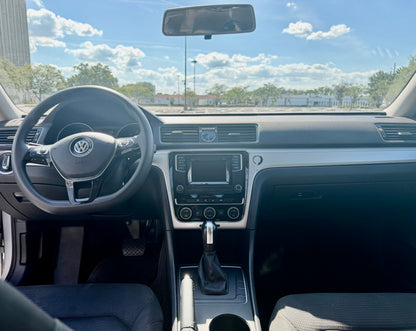 2016 VOLKSWAGEN PASSAT