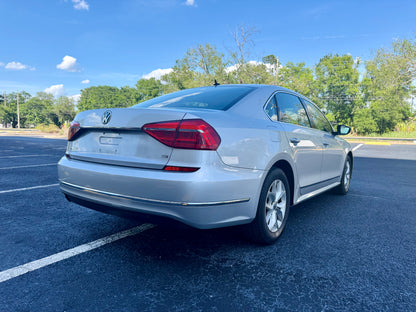2016 VOLKSWAGEN PASSAT