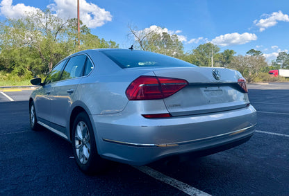 2016 VOLKSWAGEN PASSAT