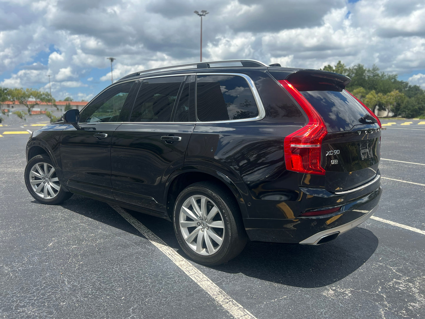 2018 VOLVO XC90