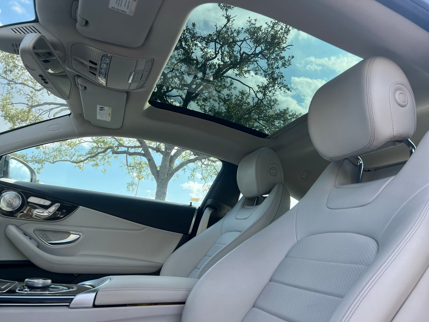 2017 MERCEDEZ-BENZ C300