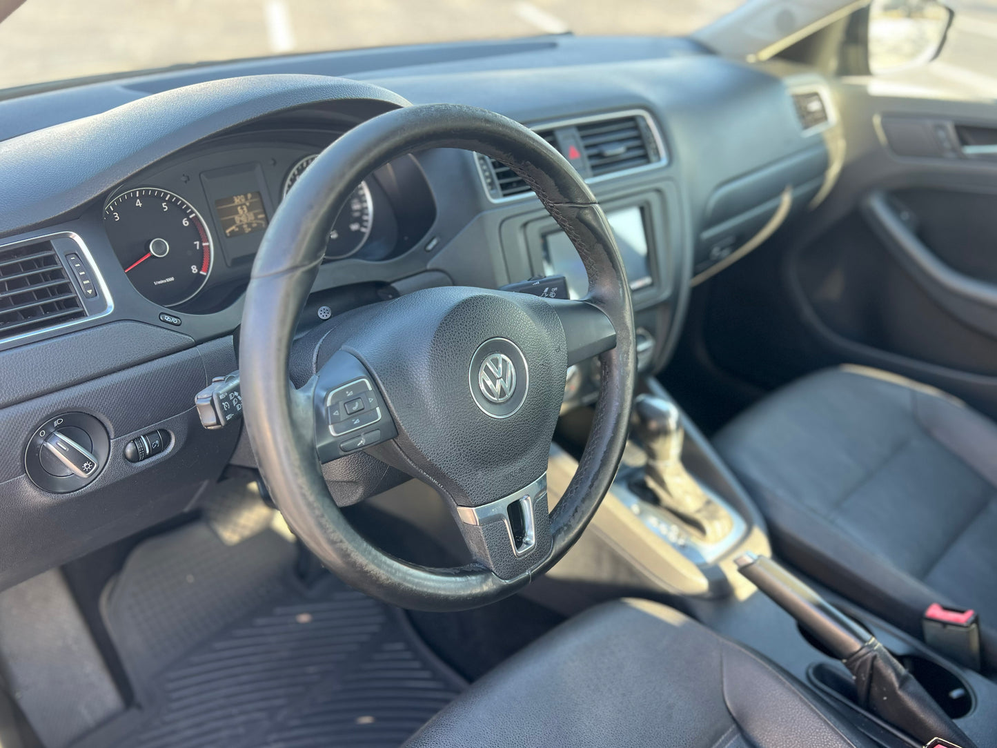 2012 VOLKSWAGEN JETTA