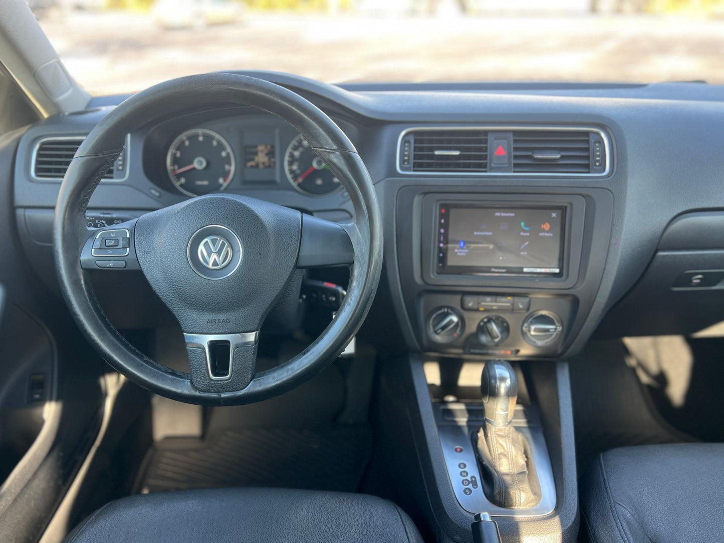 2012 VOLKSWAGEN JETTA