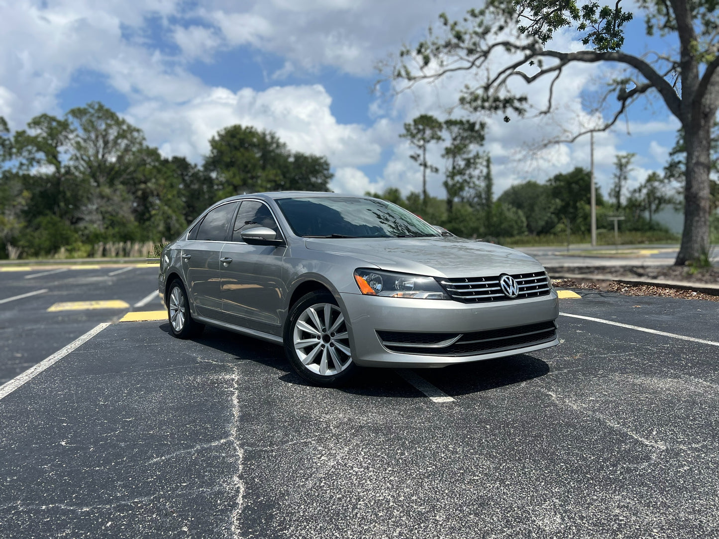 2012 VOLKSWAGEN PASSAT