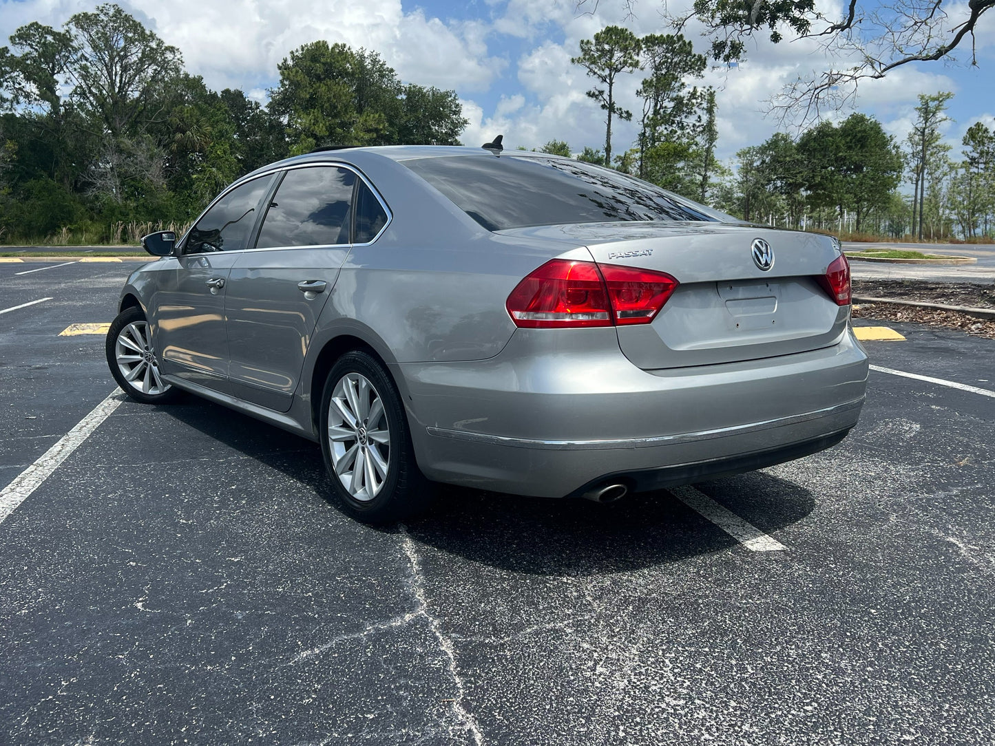 2012 VOLKSWAGEN PASSAT