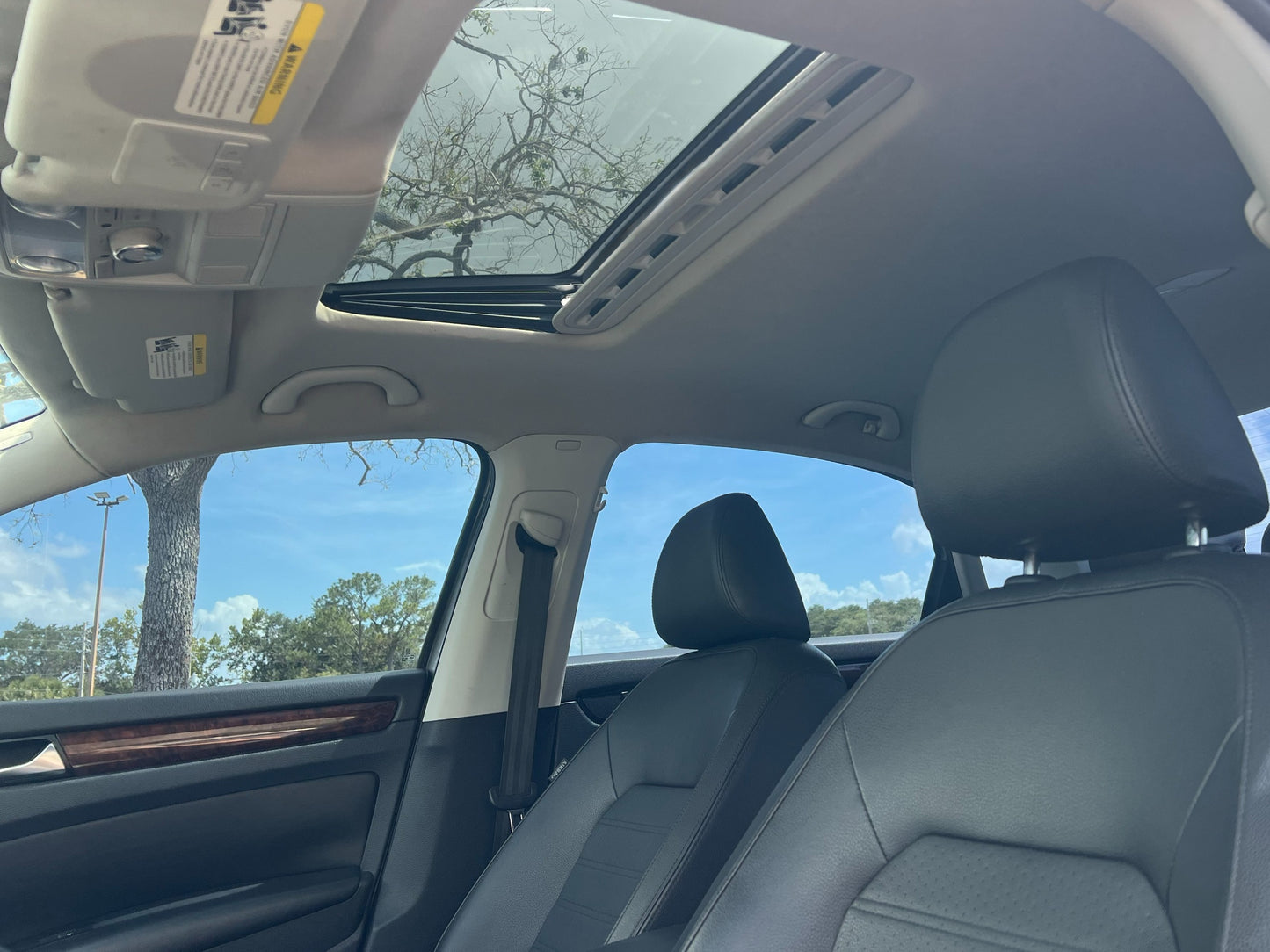 2012 VOLKSWAGEN PASSAT